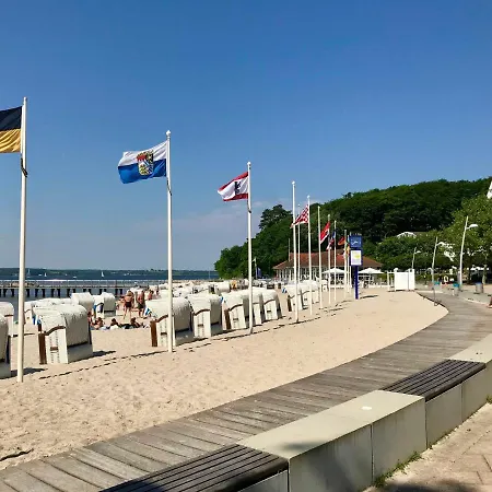 Foerdewohnung Mit Wasserblick _ Ru *